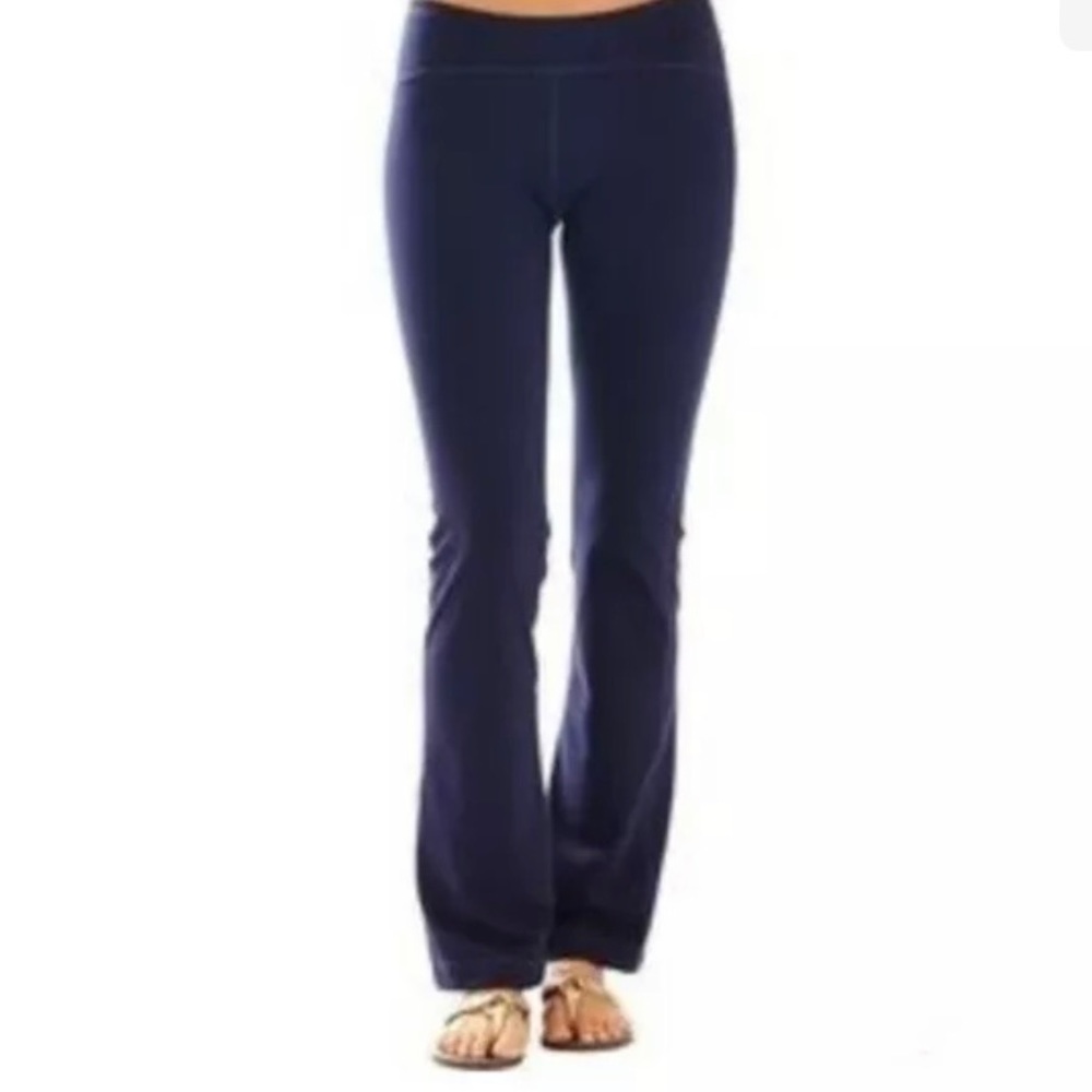 Lilly Pulitzer navy Luxlectic weekender pants M